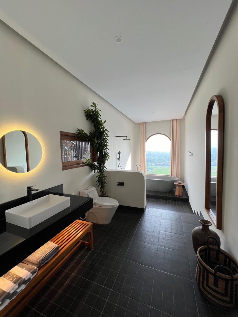 villa-couple-bathroom5