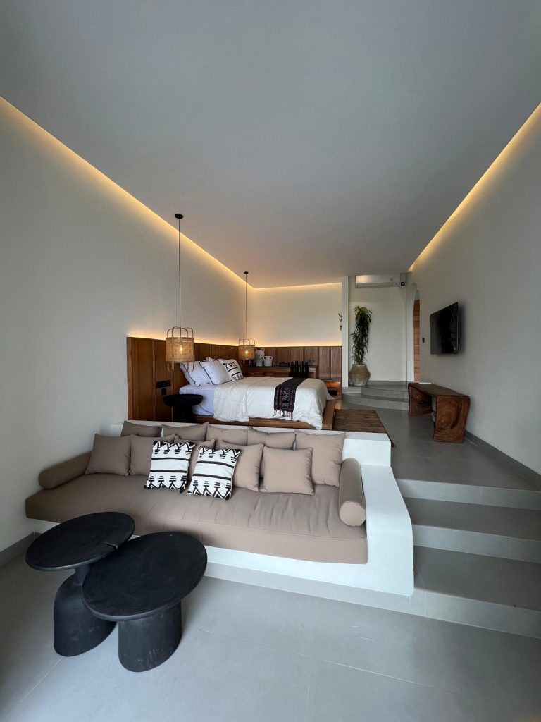 villa-couple-bed4