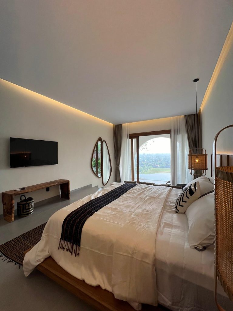 villa-couple-bed5