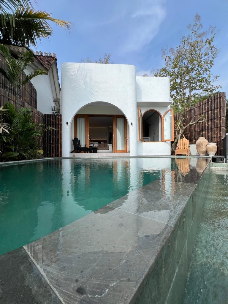villa-couple-pool3